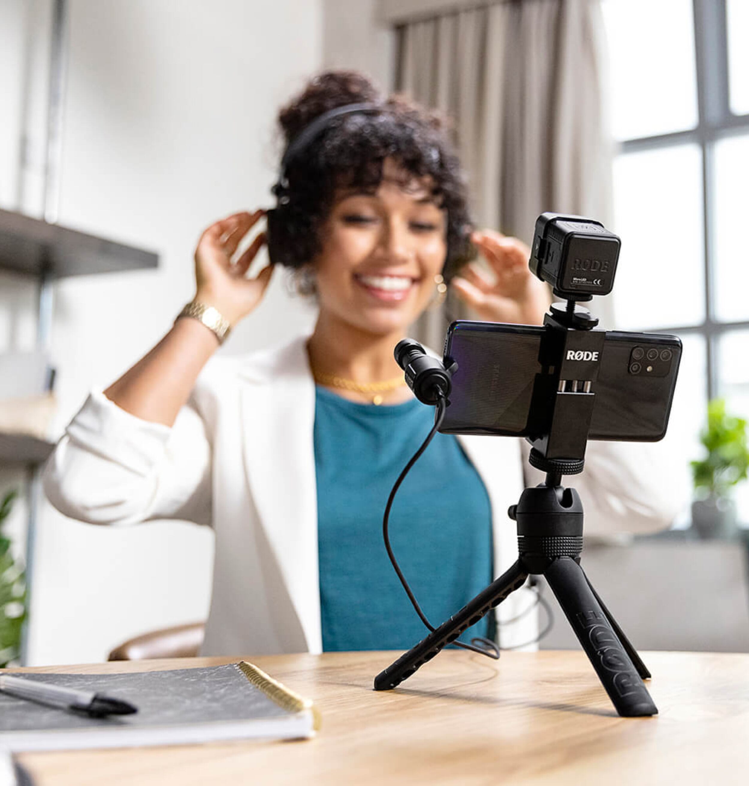 How Podcasting Works Rode Podcasting Solutions from RØDE